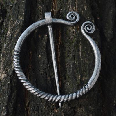 Broșă Pentru Mantaua Medievală