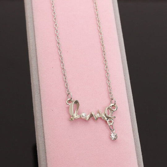 Colier Cu Perle Și Diamante L.O.V.E.