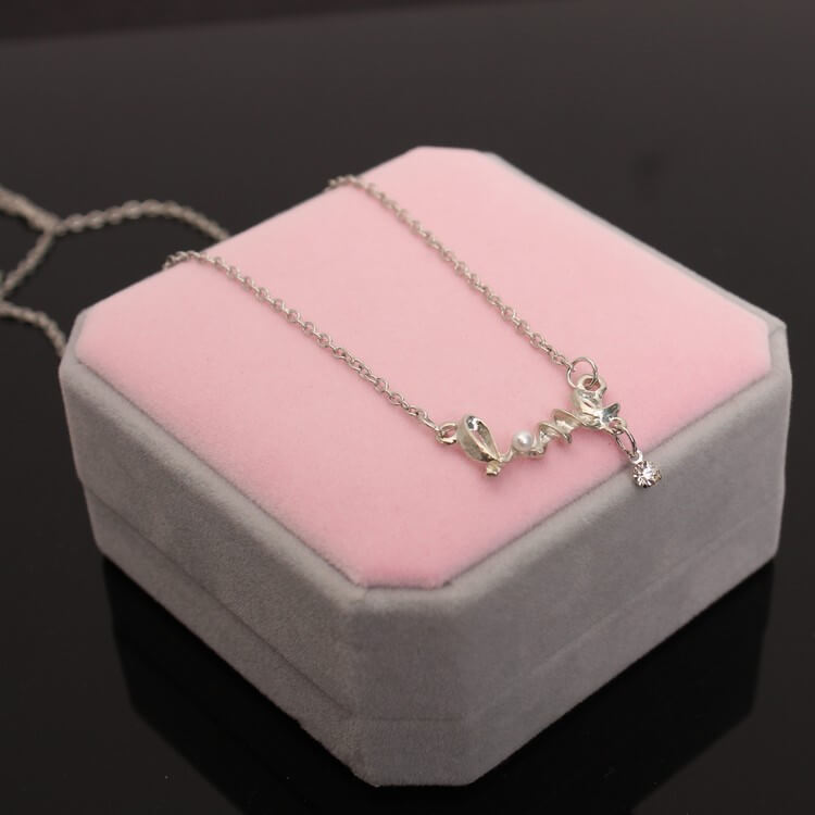 Colier Cu Perle Și Diamante L.O.V.E.