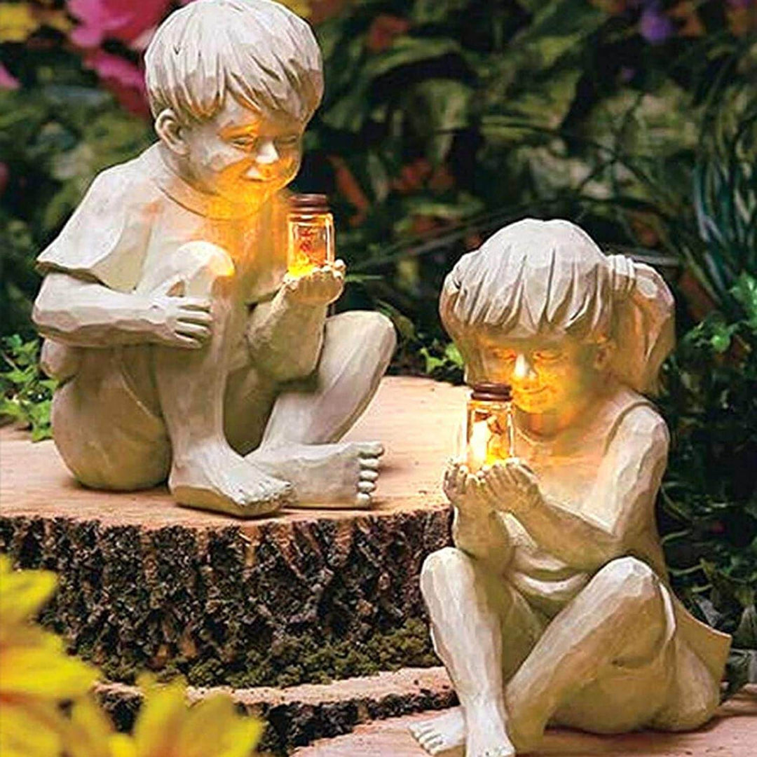 Copii Cu Statuete De Grădină Cu Licurici Solari