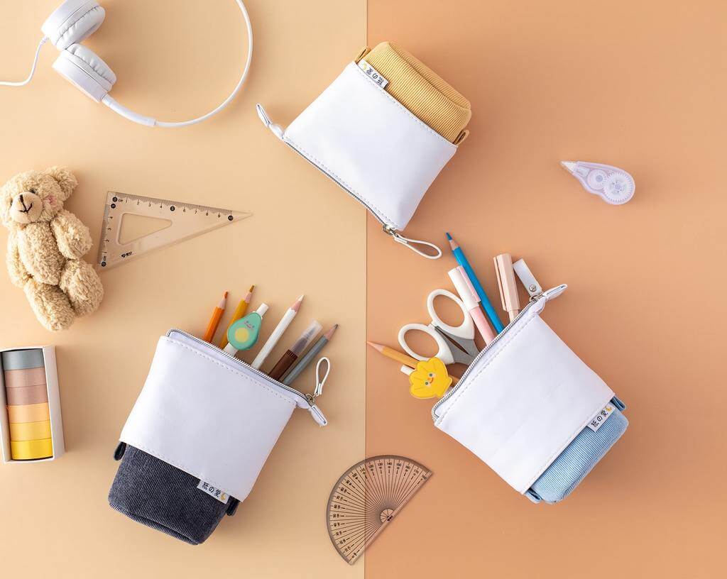 Etui Pop-Up Pentru Creioane