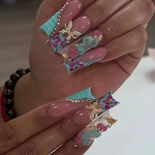 Extensii Unghii cu Model Floral pentru Femei 0