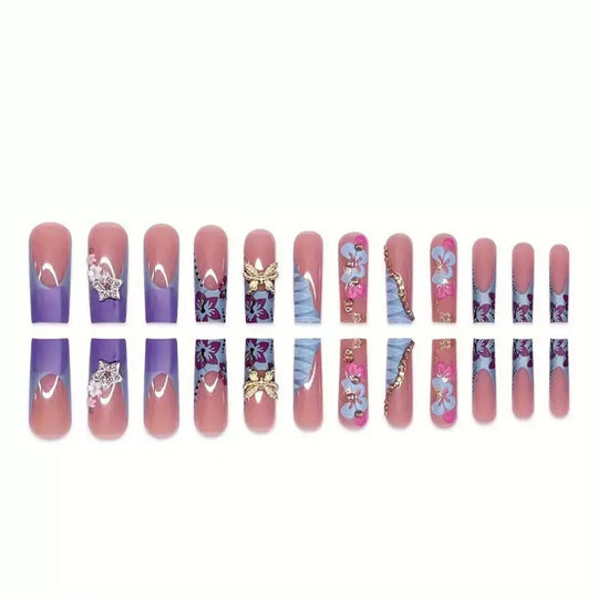 Extensii Unghii cu Model Floral pentru Femei 2
