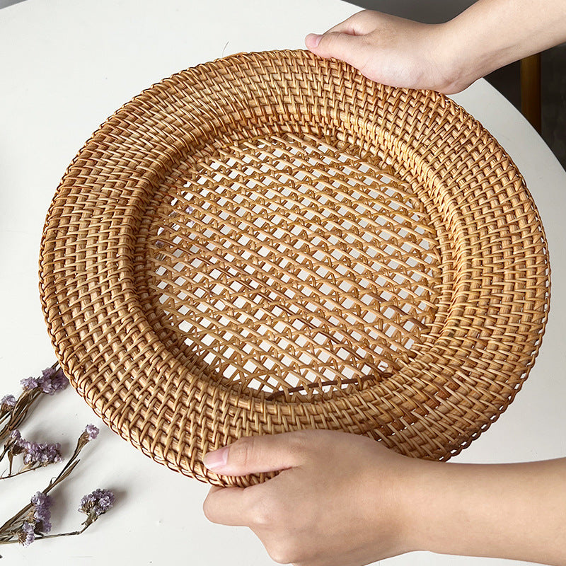 Farfurie Rotundă pentru Servire, Design Delicat, 33 cm, Ideală pentru Mese Festive și Întâlniri Casual 3