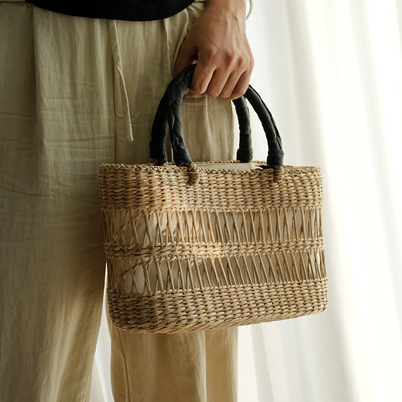 Geantă Tote Modernă pentru Femei cu Design Versatil 1