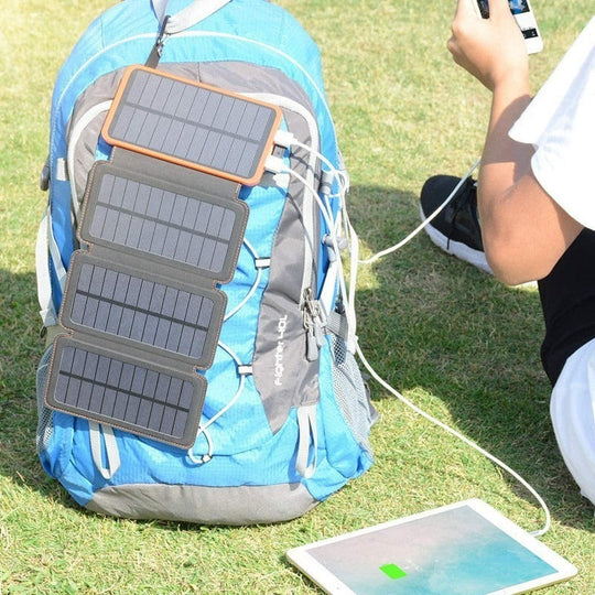 Încărcător solar pliabil portabil pentru utilizare în aer liber 1