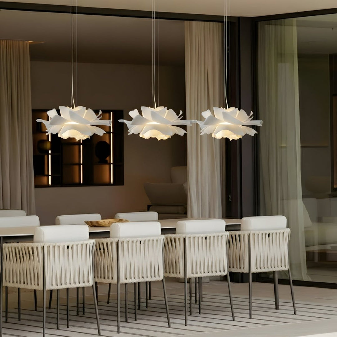 Lampă Suspendată Modernă cu Design Lotus 2