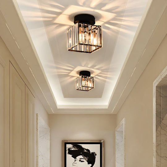 Lampă de tavan modernă cu accente de cristal 3