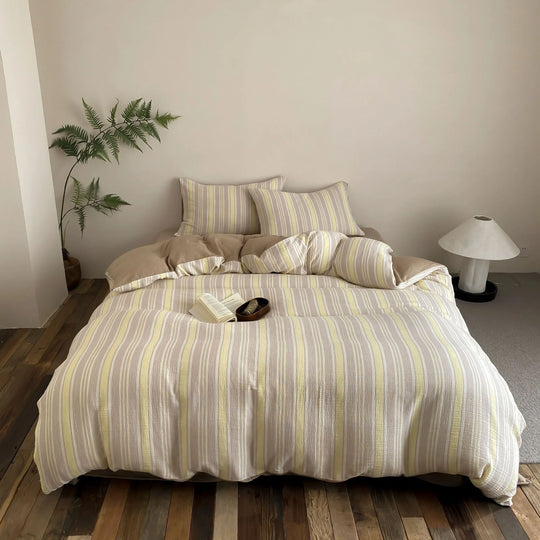 Lenjerie de Pat cu Dungi Fine pentru Femei, Design Modern și Relaxat 0