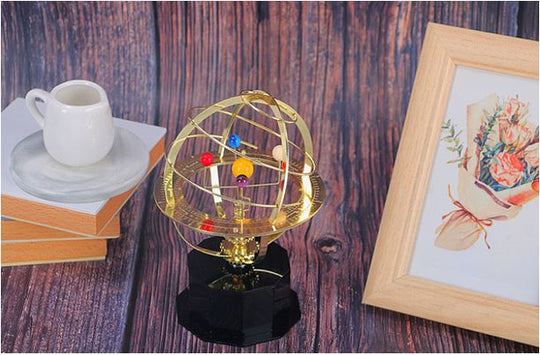 Model Mecanic Sistem Solar Grand Orrery cu 5 Planete pentru Bărbați 0
