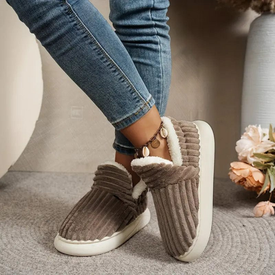 Papuci unisex, moi, din pluș, antiderapanți, design ergonomic 9
