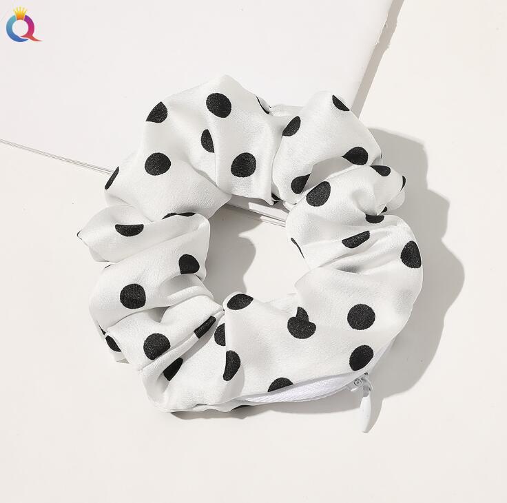 Portofel Cu Scrunchies Pentru Păr (3 Bucăți)