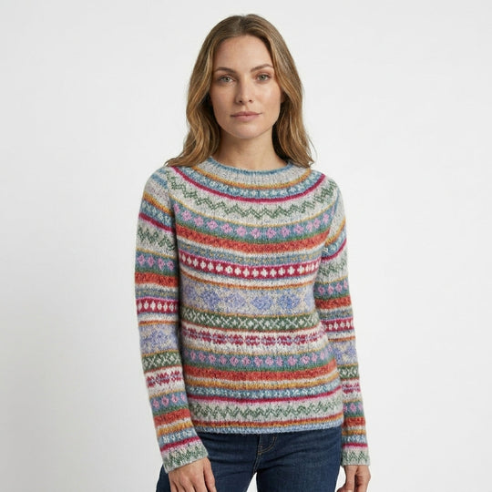 Pulover de damă cu model geometric 2