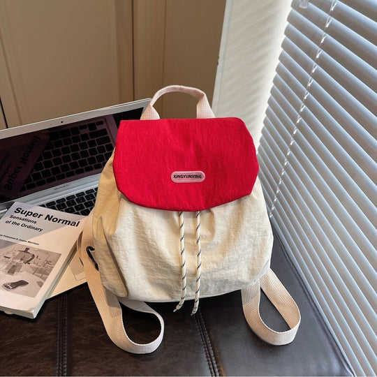 Rucsac Dama Compact Cu Design Modern Si Curele Reglabile 2