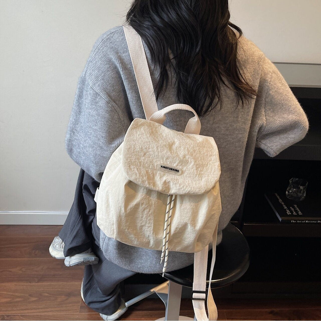 Rucsac Dama Compact Cu Design Modern Si Curele Reglabile 7