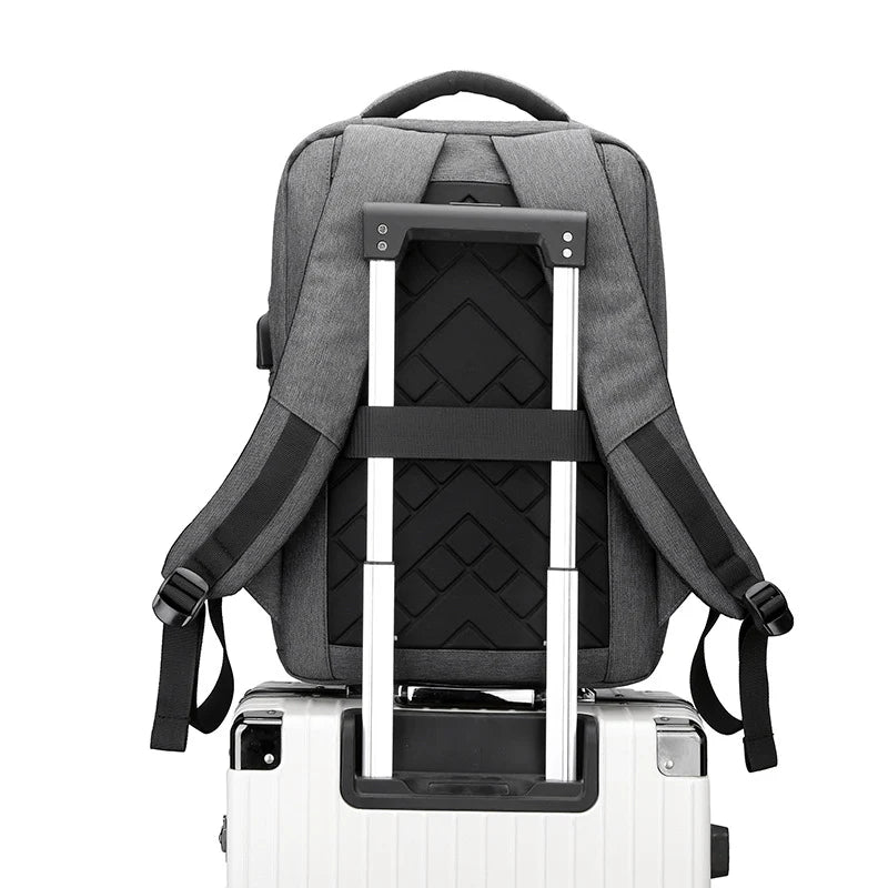 Rucsac Funcțional pentru Bărbați cu Design Modern 2