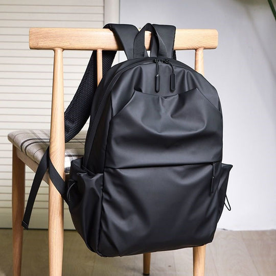 Rucsac Laptop Minimalist Unisex cu Compartimente Multiple pentru Organizare Eficientă 1