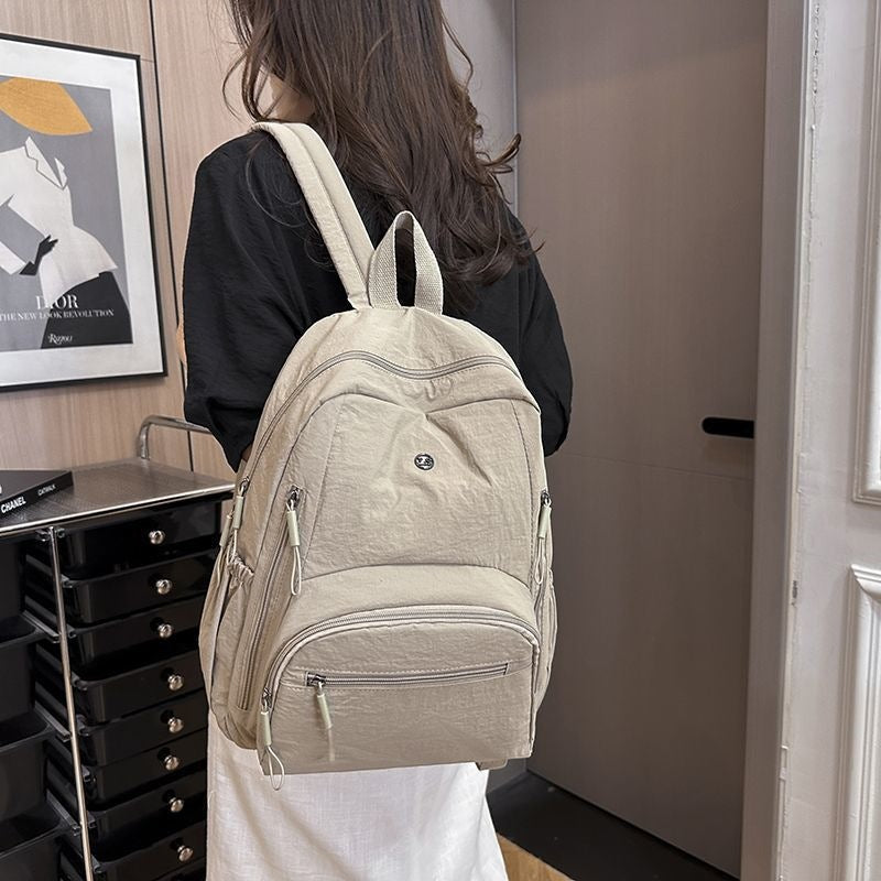 Rucsac Modern cu Design Ergonomic și Compartimente Multiple pentru Bărbați și Femei 2