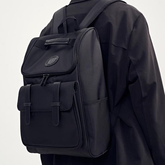 Rucsac damă cu design modern și depozitare practică 2