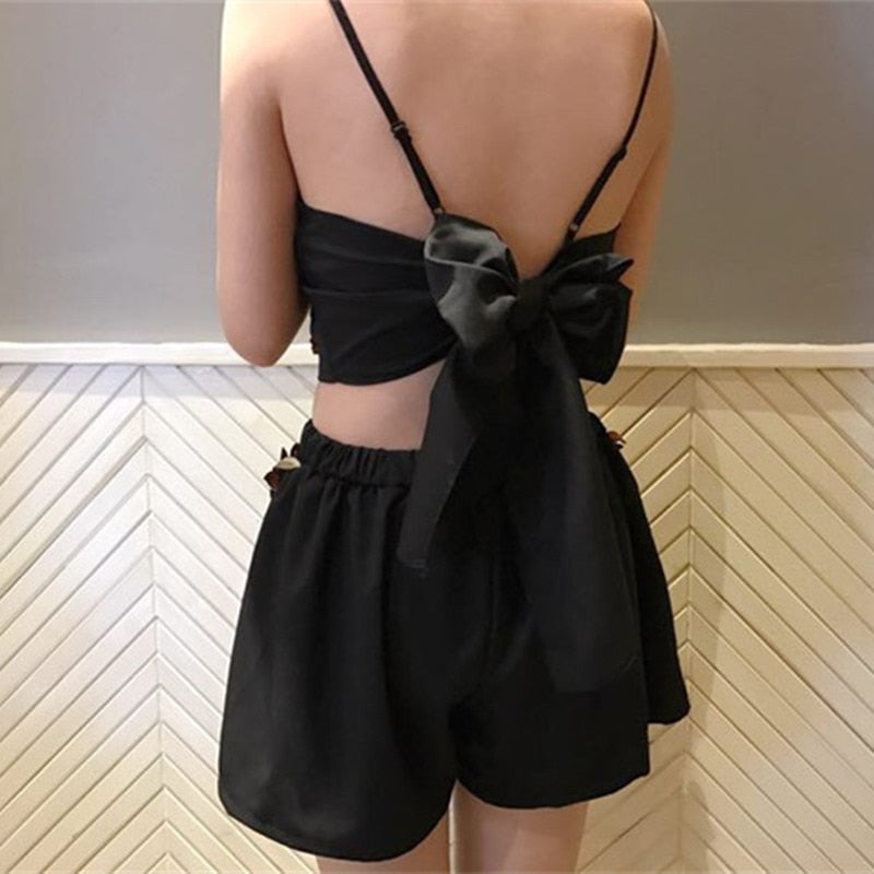 Set Cu Crop Top Brodat Și Șorturi Cu Flori