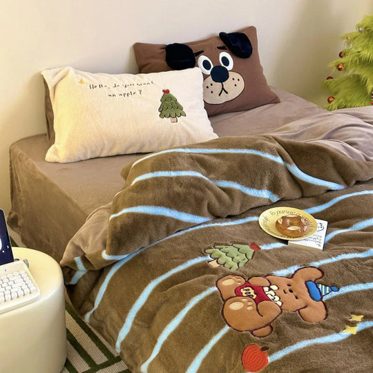 Set Lenjerie de Pat și Pătură cu Broderii Pisici pentru Femei 4
