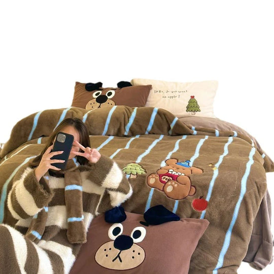 Set Lenjerie de Pat și Pătură cu Broderii Pisici pentru Femei 5