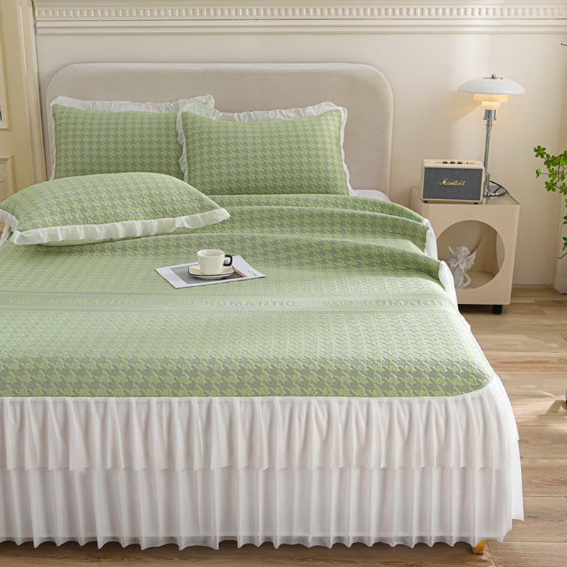 Set cuvertură de pat pentru femei cu tiv decorativ cu volane 3