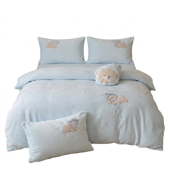 Set husă pilotă cu broderii și pernă decorativă pentru copii 0