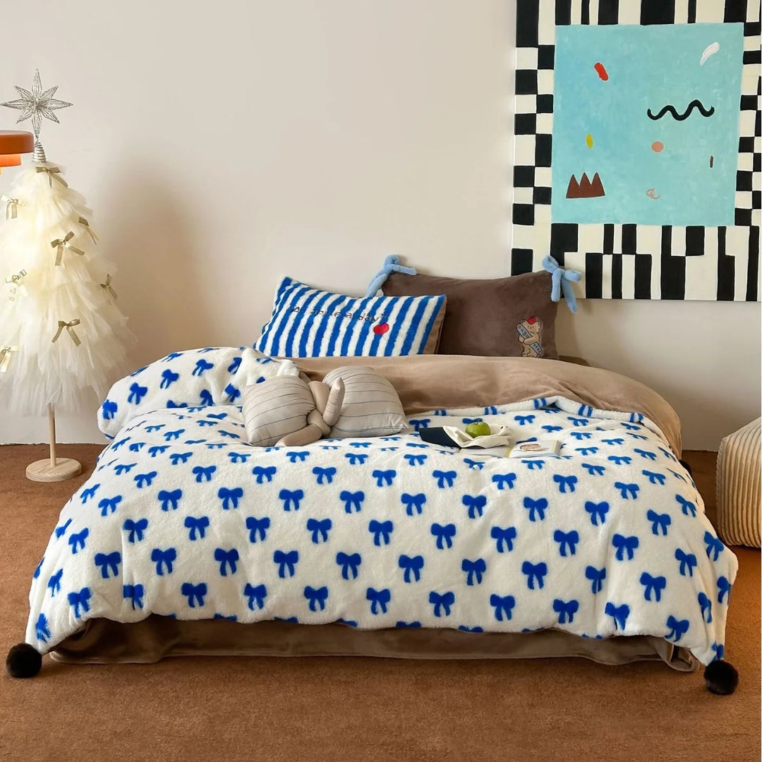 Set lenjerie de pat reversibilă cu buline colorate și pompoane pentru femei 7