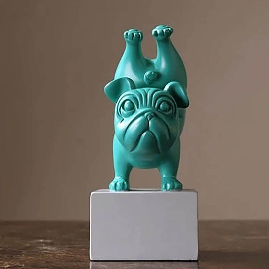 Statuetă Bulldog În Poziție De Yoga
