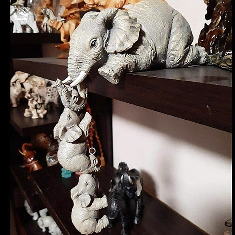 Statuie De Elefanți Mamă Și Pui