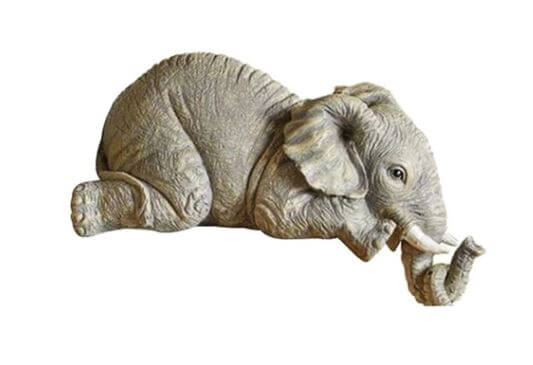 Statuie De Elefanți Mamă Și Pui