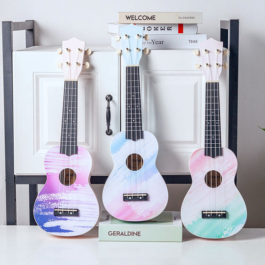 Ukulele pentru copii cu design artistic vibrant 1