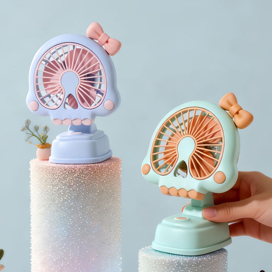 Ventilator Portabil cu Design Unic pentru Femei cu Motiv de Craniu și Fundă 2