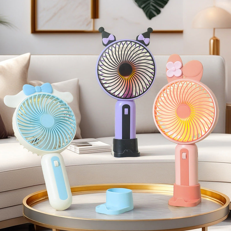 Ventilator Portabil cu Iluminare LED pentru Femei 1