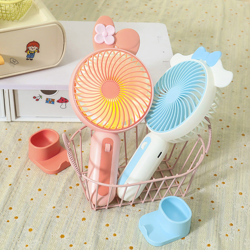 Ventilator Portabil cu Iluminare LED pentru Femei 4