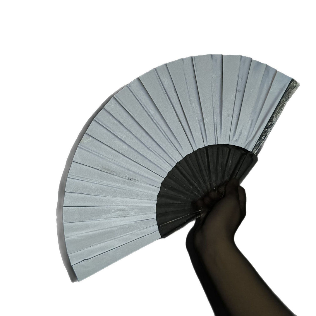 Ventilator Portabil pentru Femei cu Design Unic 5