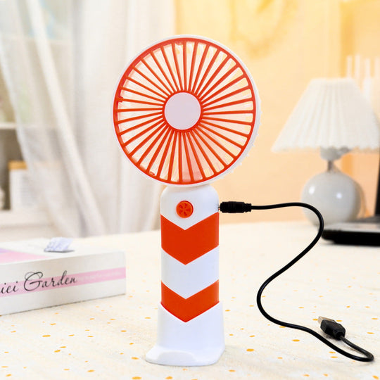 Ventilator Portabil pentru Femei cu Suport Flexibil și Design Modern 3