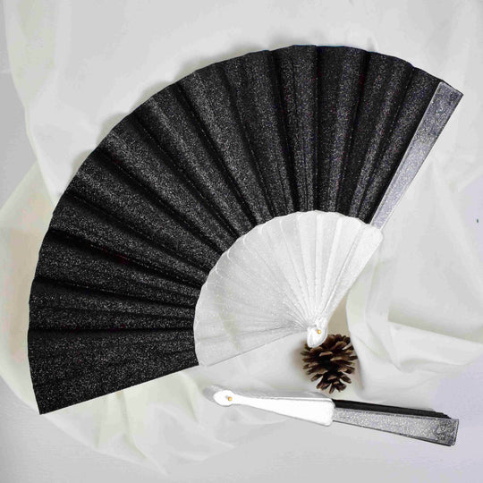 Ventilator de mână pentru femei cu design strălucitor și compact 4